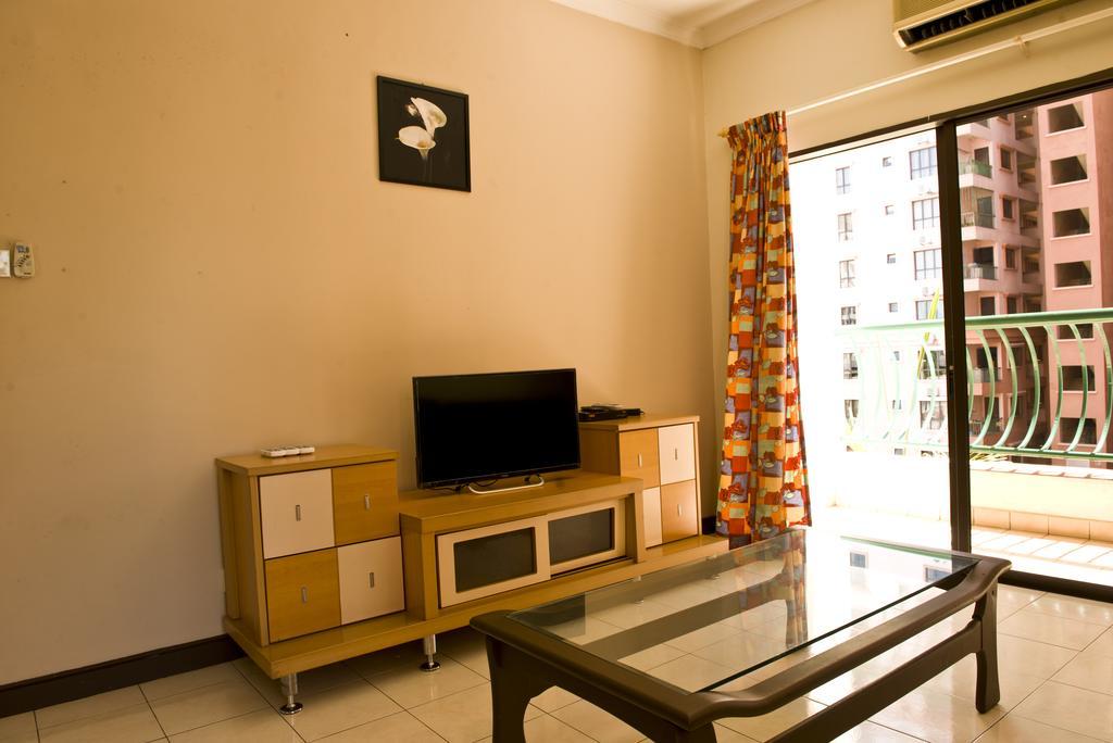 Nana Marina Court Apartment Kota Kinabalu Exterior photo